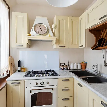 Appealing Holiday In With Garden